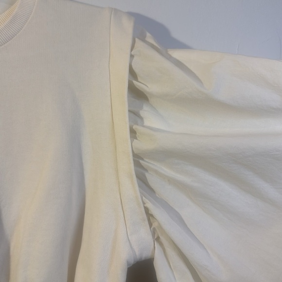 ZARA SMALL CREAM BALLOON SLEEVE SWEATER IN EUC - Picture 4 of 4
